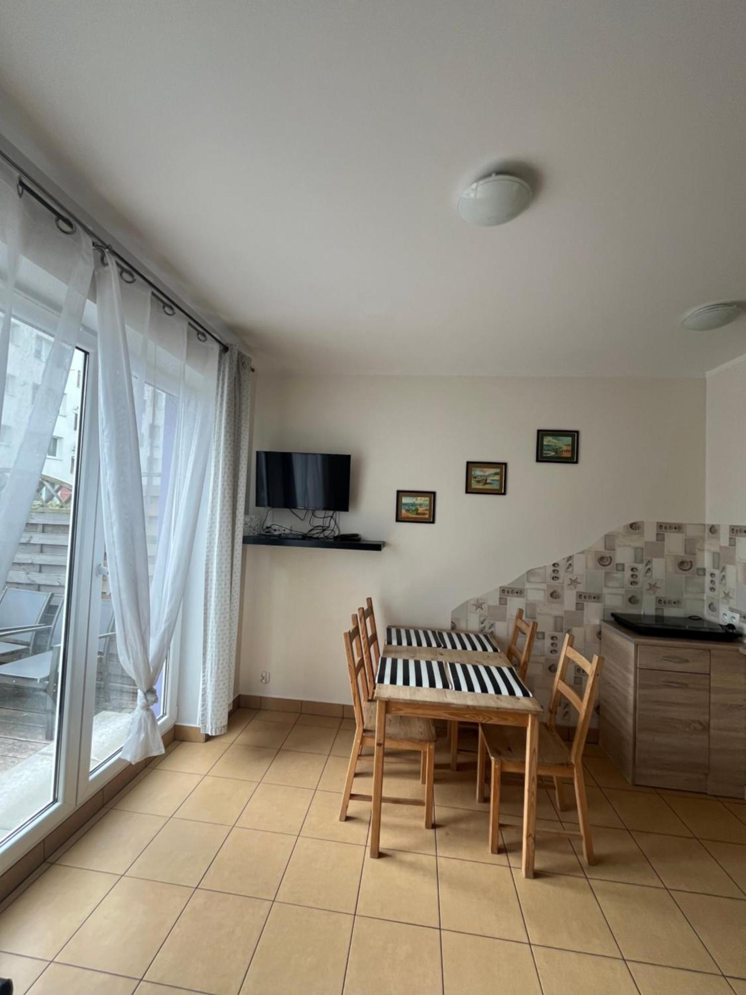 Rybacka Apartment *